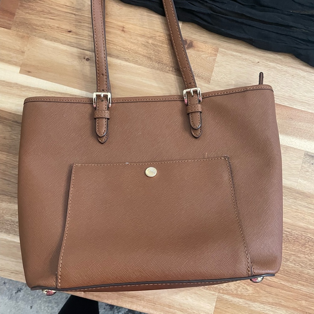 Michael Kors Brown Leather Tote Bag with Structured Design